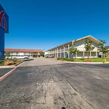 Motel 6-Dallas, Tx - Farmers Branch